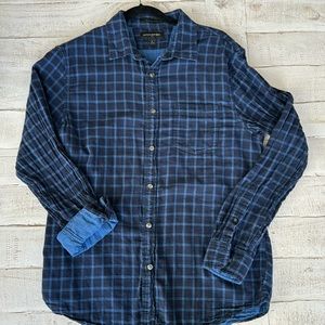 Banana Republic Untucked Fit, Slim Fit Button-down shirt